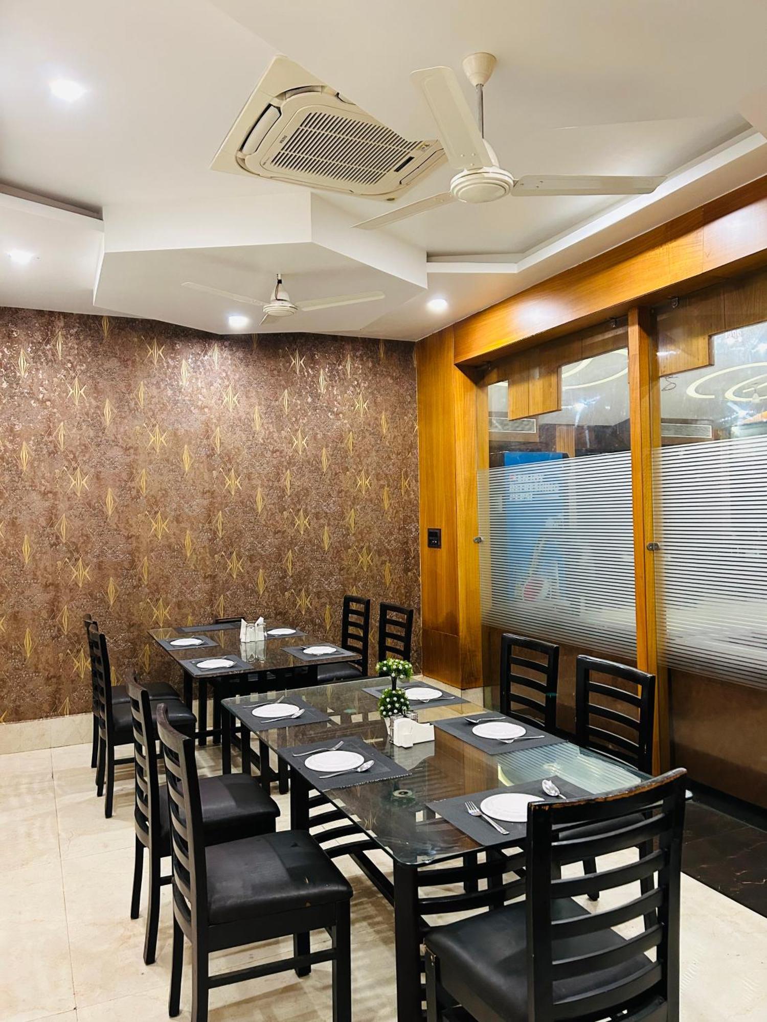 Krishnam Resort Jabalpur Esterno foto
