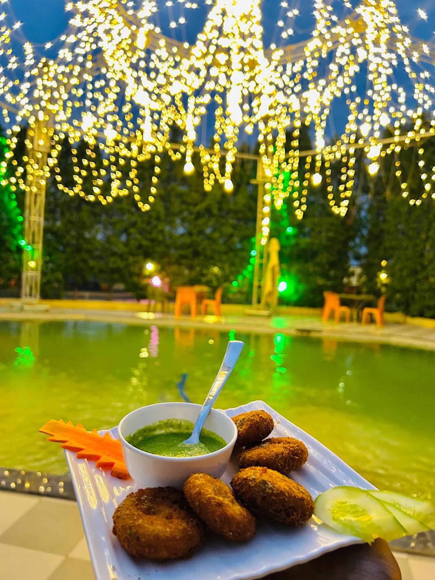 Krishnam Resort Jabalpur Esterno foto